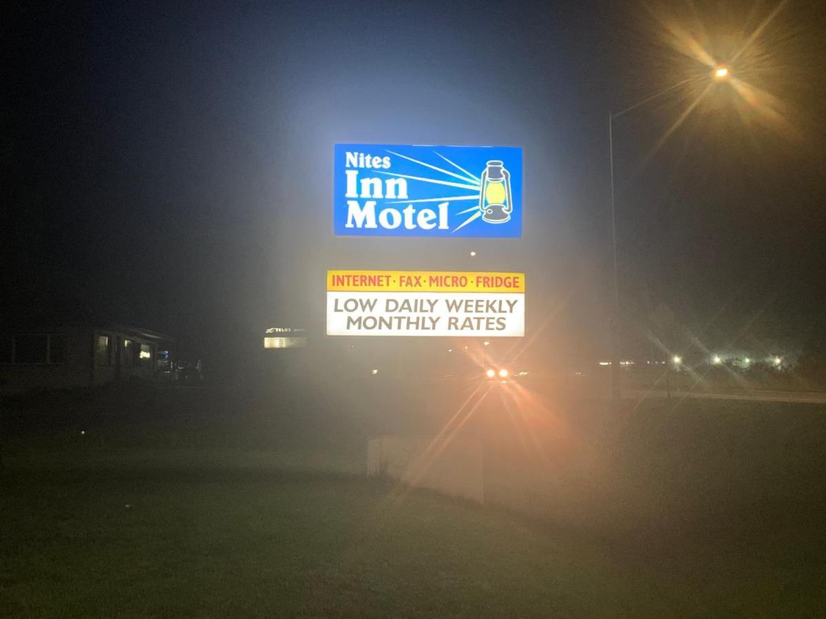 Nites Inn Motel Cornwall Buitenkant foto